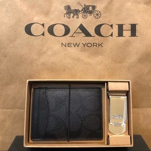 NWT Authentic Coach Card Case Gift Set